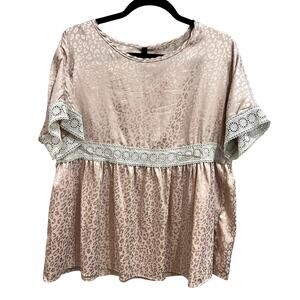 Blush Pink Short Sleeve Leopard Satin Peplum Blouse Lace Detail Large
